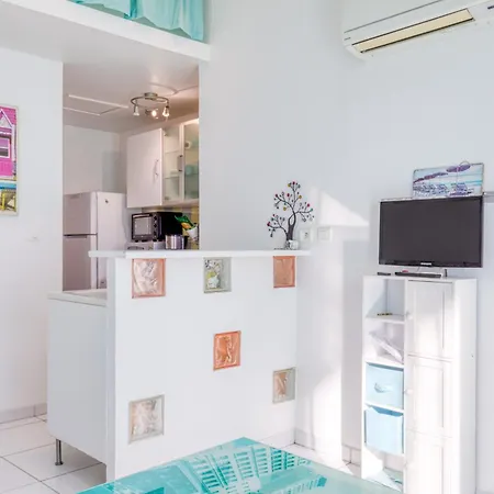 Maisonnette * Lattes