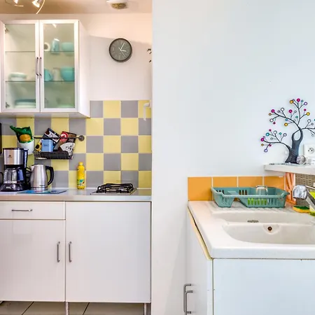 Maisonnette * Lattes